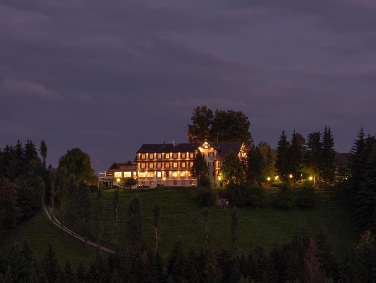 Landgasthof Hotel Menzberg Экстерьер фото
